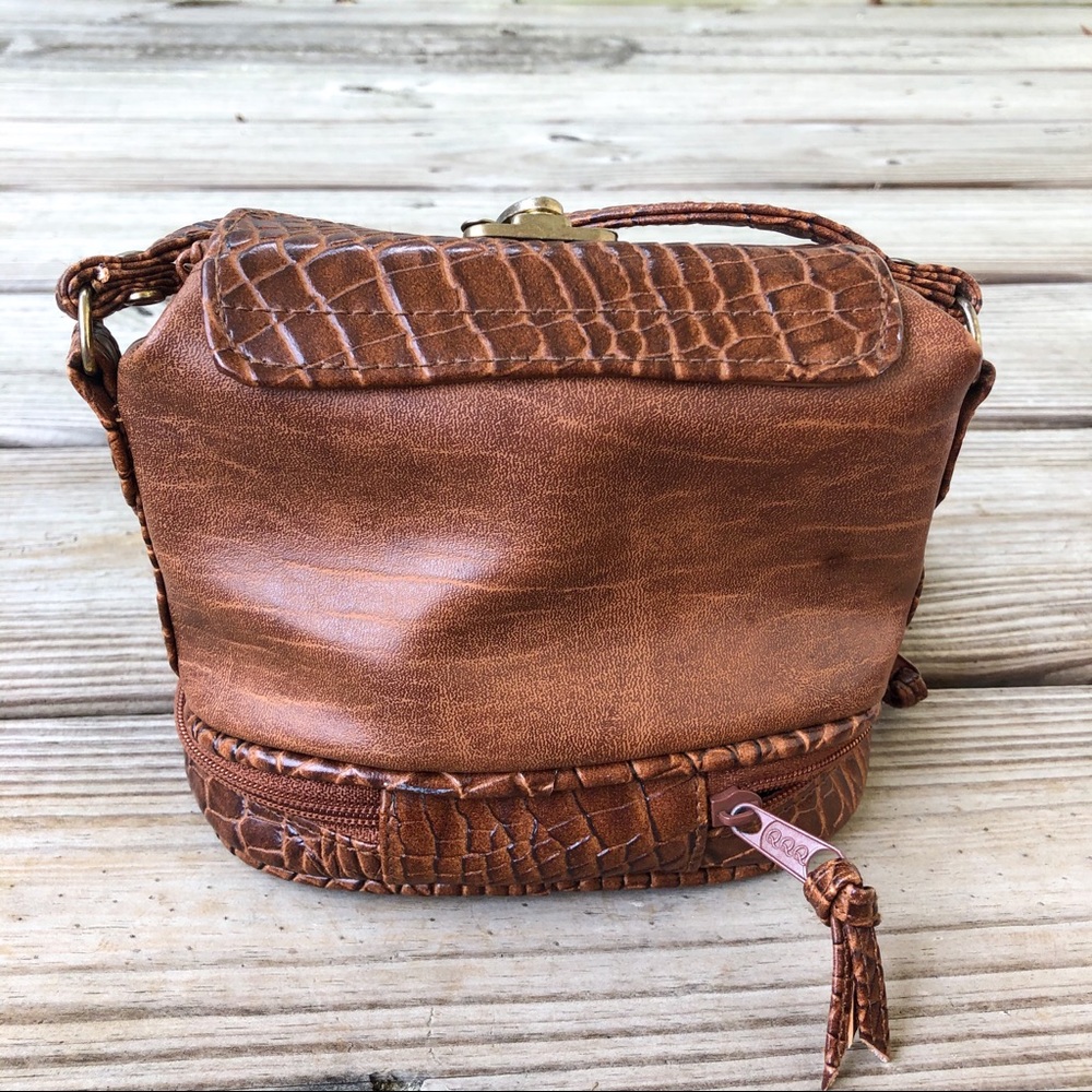 Vintage 1990’s vegan leather L’egent mini bag - Picture 2 of 11